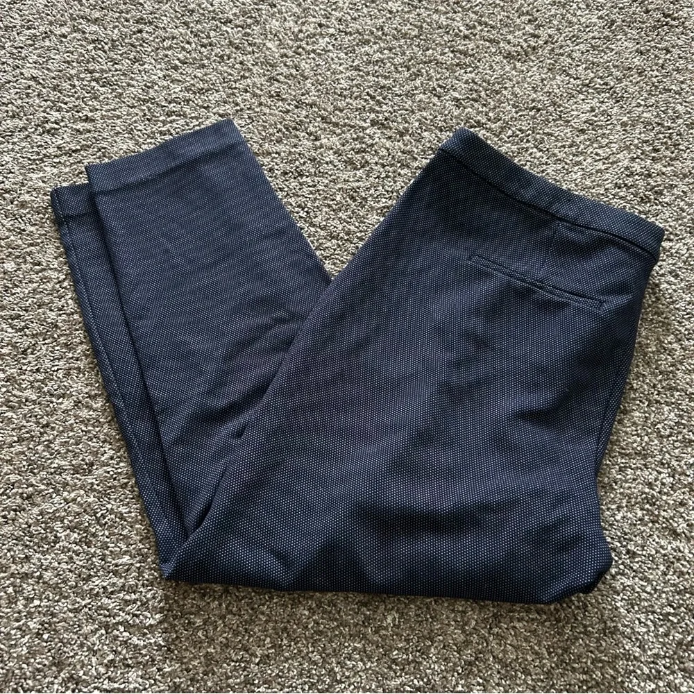 Liverpool women’s 16 navy dot pull on tapered ankle cropped pants stretch casual